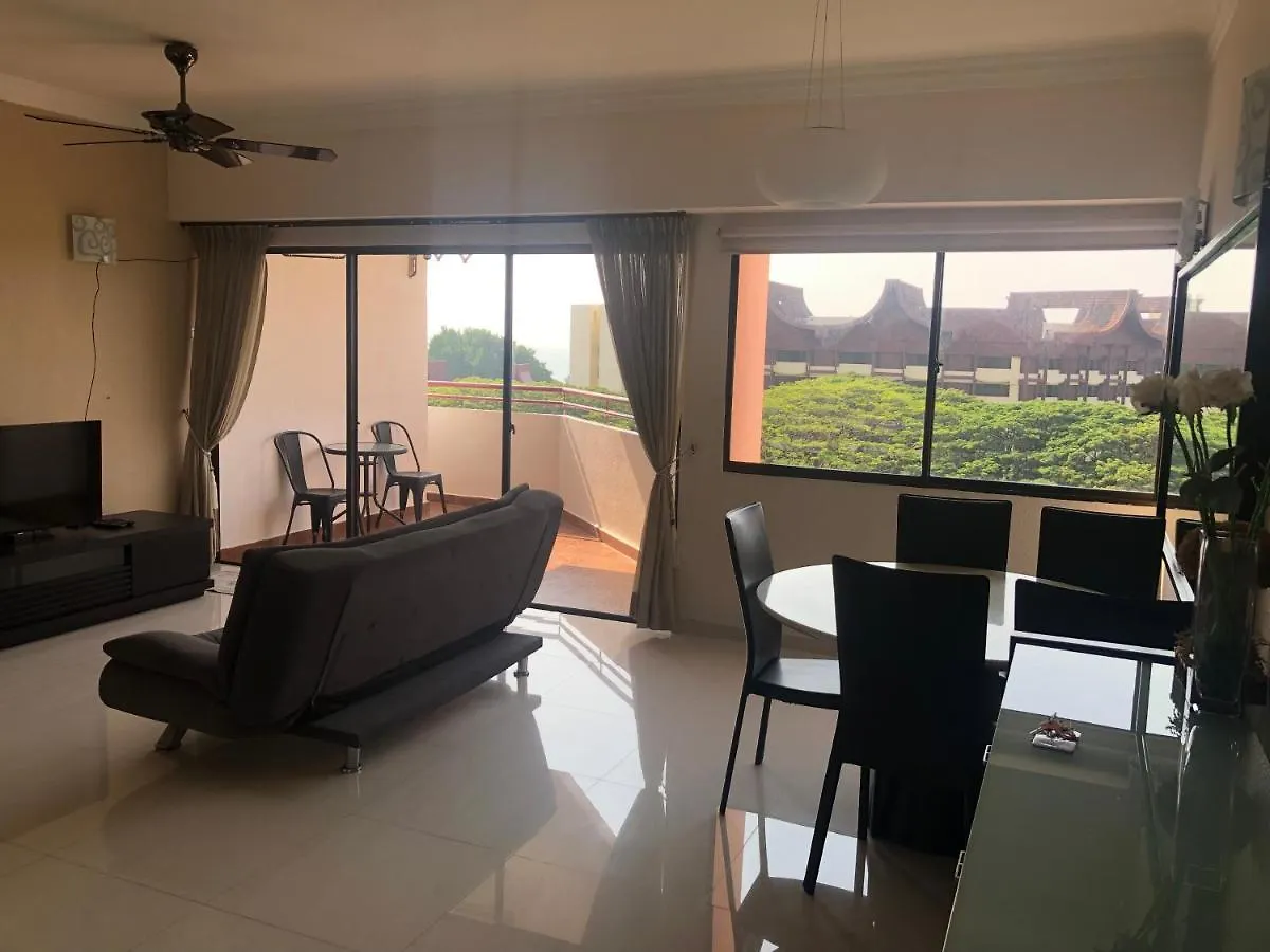 Beach Resort 7 Home Stay Sri Sayang Apartment Batu Ferringhi 3Bedroom