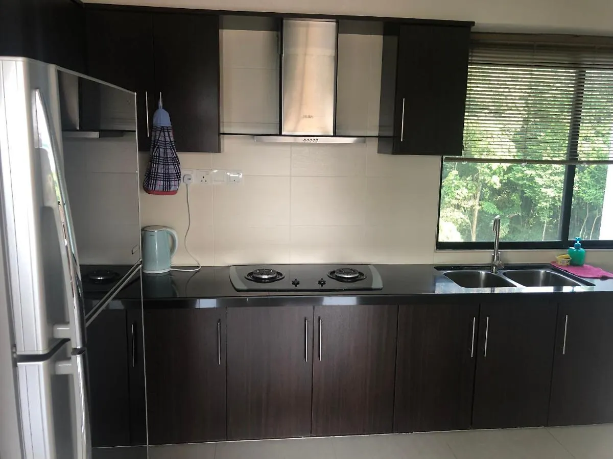 Beach Resort 7 Home Stay Sri Sayang Apartment Batu Ferringhi 3Bedroom