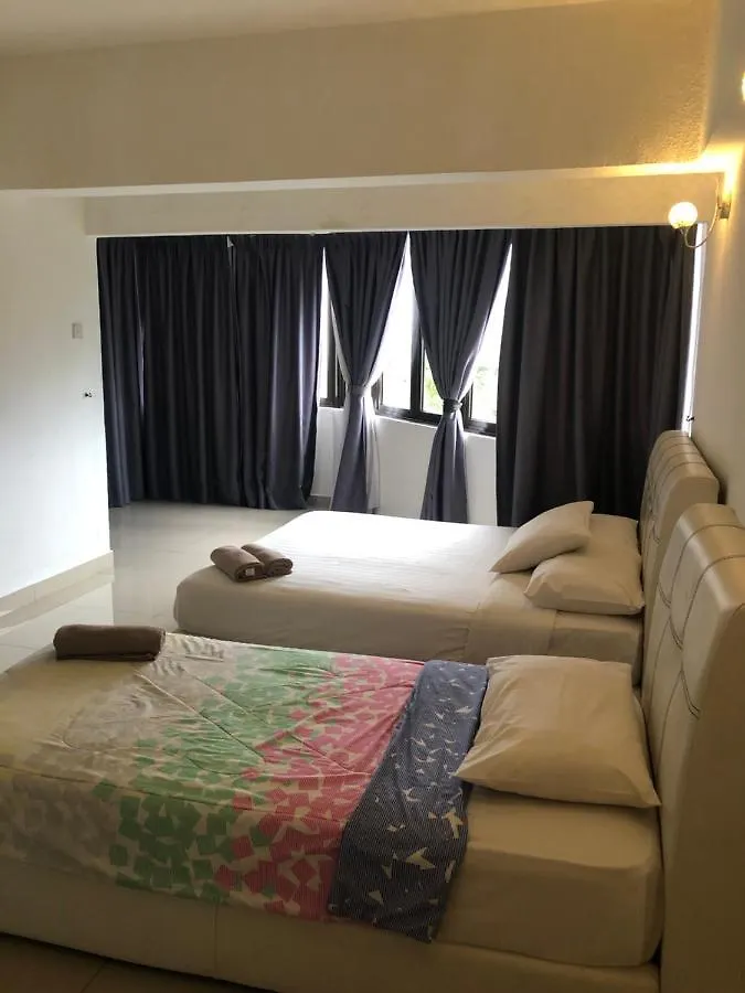 Beach Resort 7 Home Stay Sri Sayang Apartment Batu Ferringhi 3Bedroom マレーシア