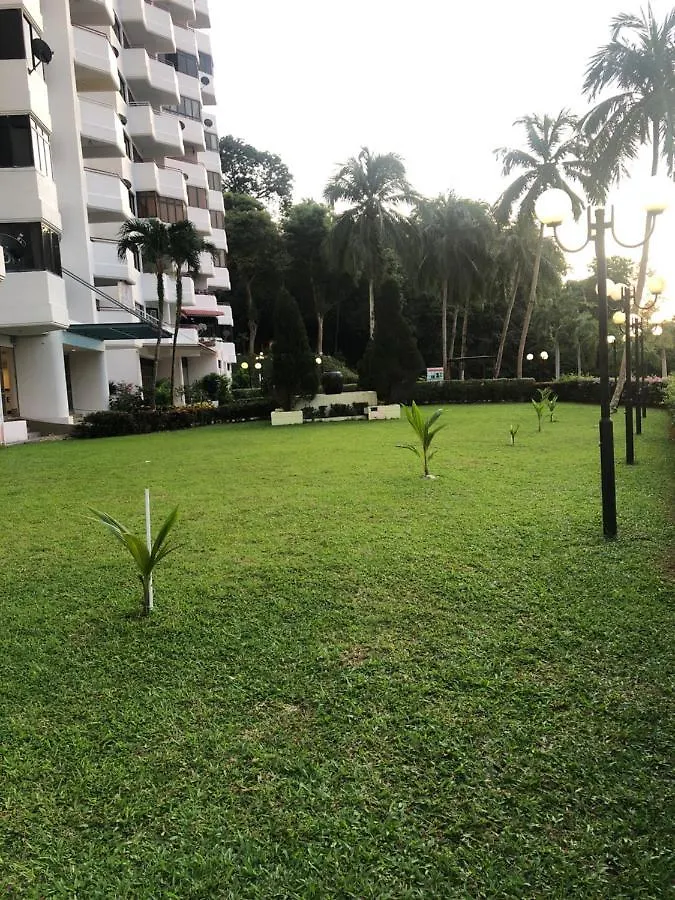 Beach Resort 7 Home Stay Sri Sayang Apartment Batu Ferringhi 3Bedroom
