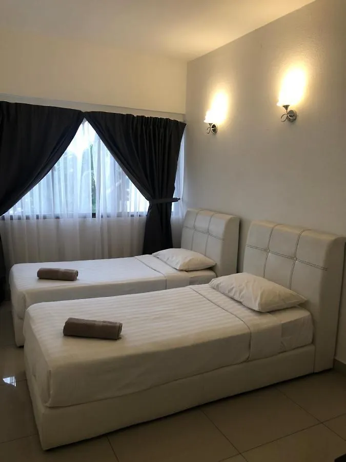 Beach Resort 7 Home Stay Sri Sayang Apartment Batu Ferringhi 3Bedroom