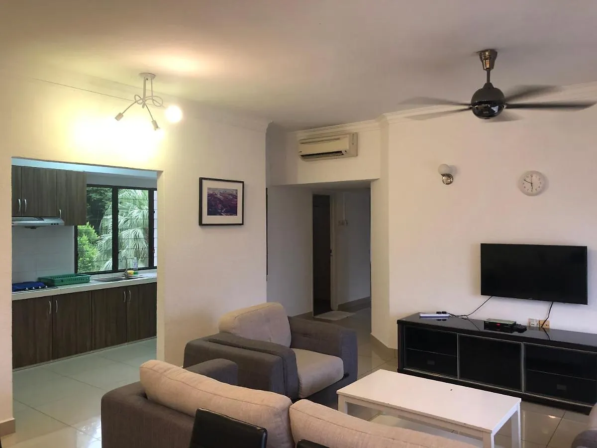 Beach Resort 7 Home Stay Sri Sayang Apartment Batu Ferringhi 3Bedroom